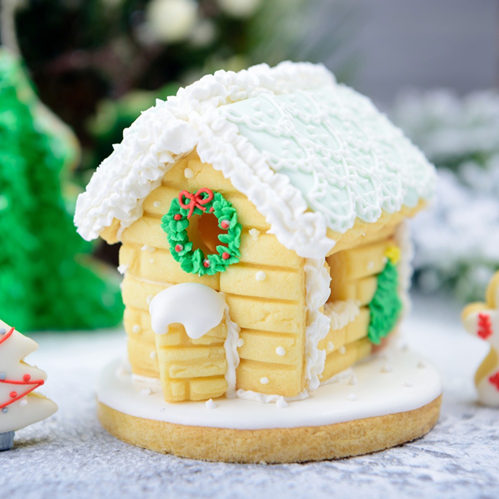 مجموعة قوالب بسكويت صغيرة على  - مراجعة Home Fragrance Gingerbread وسعره