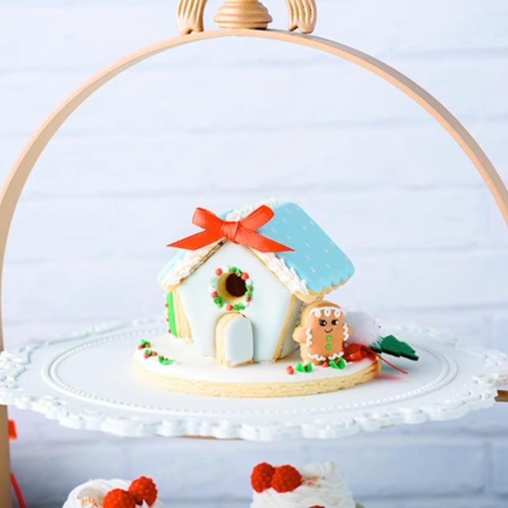 مجموعة قوالب بسكويت صغيرة على  - مراجعة Home Fragrance Gingerbread وسعره